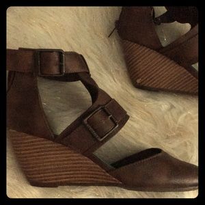 Brown wedges sandals great condition BLOWFISH